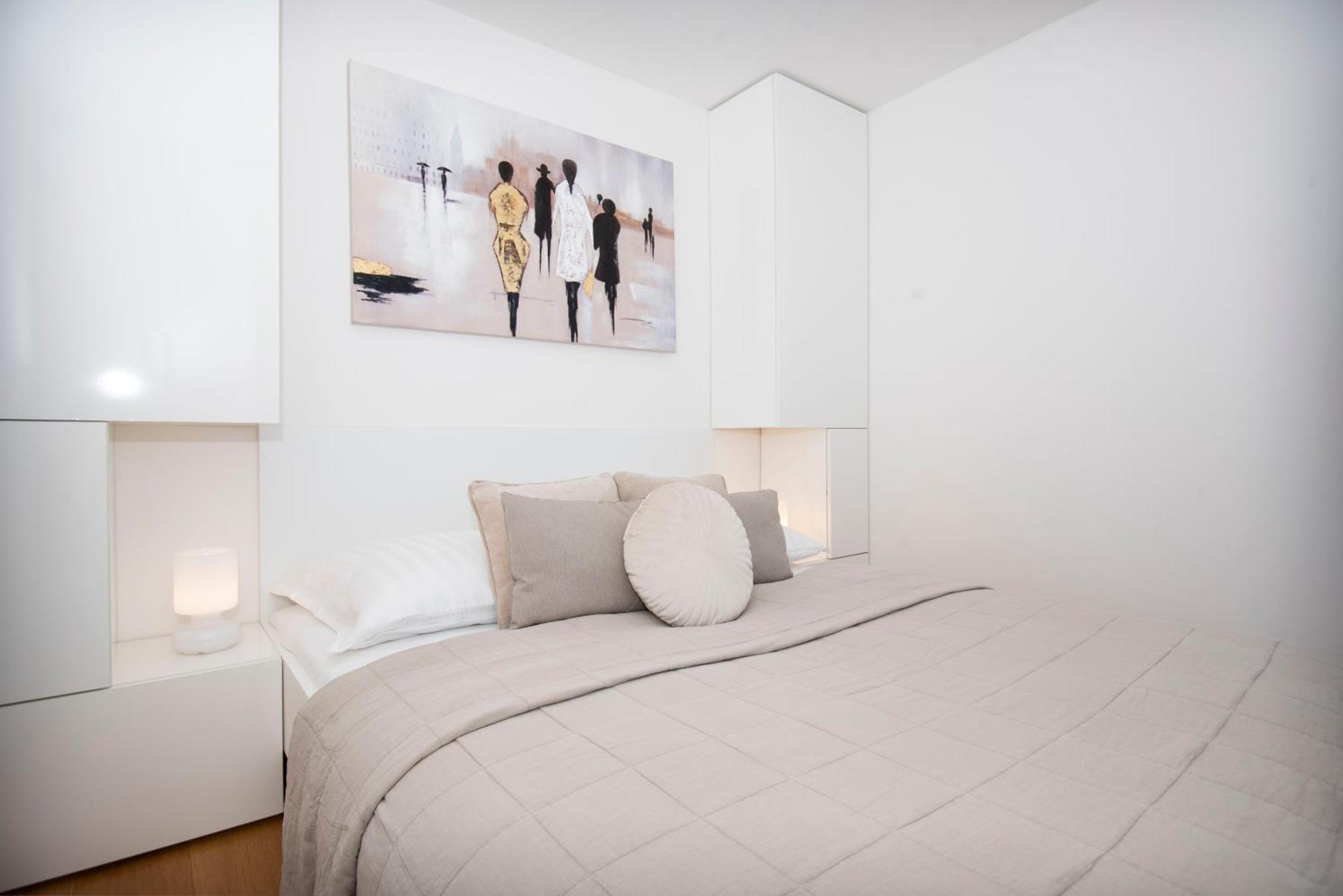 Appartamento Luxury 1Bdrm On The 28Th Floor Bratislava Esterno foto